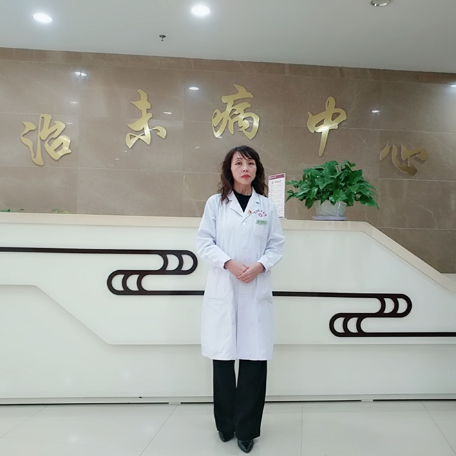 门诊办主任张春玲.jpg 门诊办主任张春玲.jpg